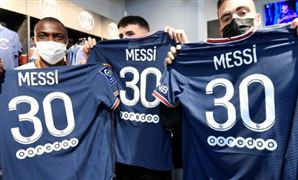 梅西球衣24小時賣100萬件 體育用品行業(yè)深度分析