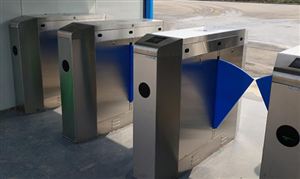 男子錯(cuò)過(guò)火車怒砸6臺(tái)驗(yàn)票閘機(jī)被刑拘 通道閘機(jī)市場(chǎng)規(guī)模及發(fā)展前景分析