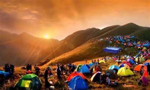 景區回應武功山山頂帳篷滿天飛 景區旅游行業市場現狀分析