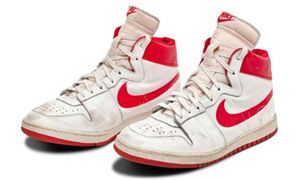 喬丹穿過球鞋拍出147萬美元 價格是如何被炒的? 籃球鞋行業發展分析