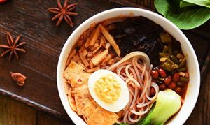 螺螄粉產業(yè)發(fā)展現狀 螺螄粉市場經營模式分析