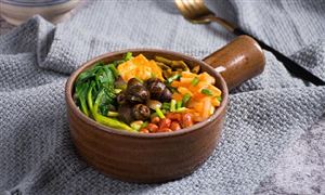 柳州立法促進螺螄粉產業高質量發展 袋裝螺螄粉行業市場規模及現狀分析