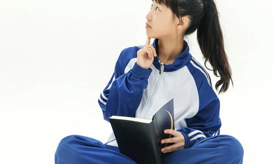 2023年中國學生校服行業市場全面分析