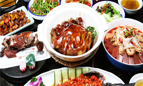 湘菜館市場空間及行業前景發展分析