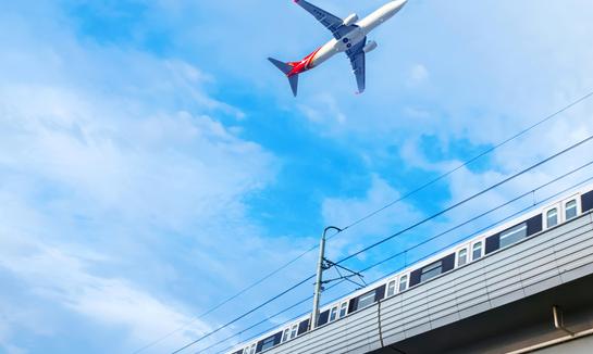 萬億規(guī)模國際業(yè)務(wù)亟待中資快遞企業(yè)挺進(jìn)藍(lán)海 2023年中國國際快遞行業(yè)市場發(fā)展分析