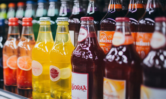 中國非酒精飲料行業波特五力模型分析