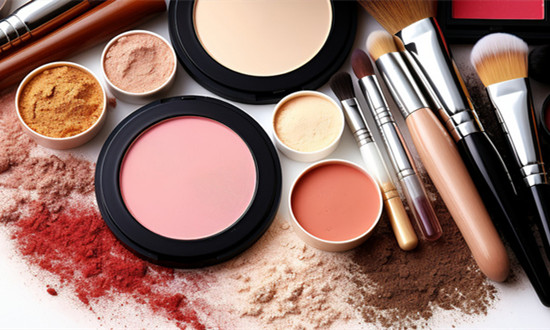 高檔化妝品行業市場競爭現狀及發展態勢分析