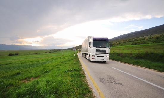 2023農(nóng)村物流行業(yè)運(yùn)行形勢(shì) 累計(jì)建設(shè)超15萬(wàn)個(gè)鄉(xiāng)村電商和快遞服務(wù)站點(diǎn)