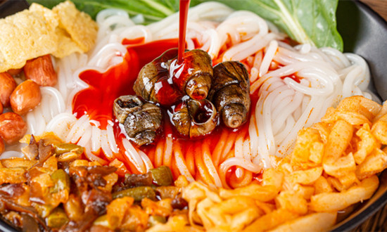 廣西柳州螺螄粉品牌價值突破110億元 柳州螺螄粉市場發展情況分析