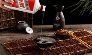 約1495億元 推跨界新品 上調出廠價 茅臺發布 白酒行業銷售渠道分析