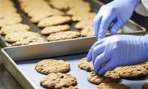 隨著消費升級我國烘焙食品需求不斷上升  并且呈現多元化發展趨勢