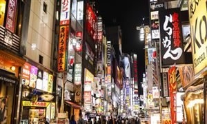 商業街行業市場現狀及機遇分析 廣州北京路商業步行街閃現主題車尾箱集市