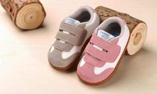 童鞋行業深度調研報告2024