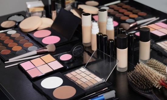 2024年中國美妝新零售行業(yè)的經(jīng)營分析及發(fā)展趨勢
