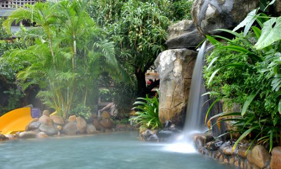 溫泉旅游行業(yè)發(fā)展研究：預(yù)測(cè)2027年國(guó)內(nèi)旅游市場(chǎng)收入將增至7.4萬(wàn)億元