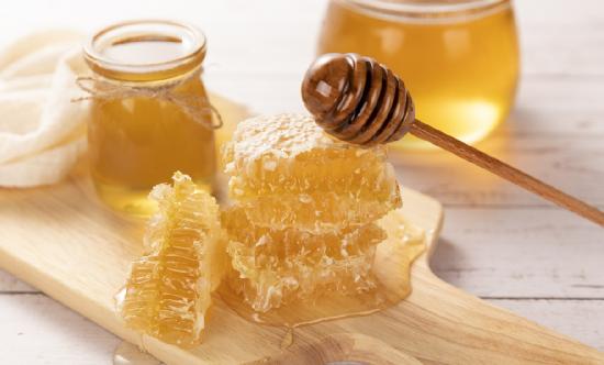 保健食品市場前景廣闊 蜂膠行業市場發展情況分析