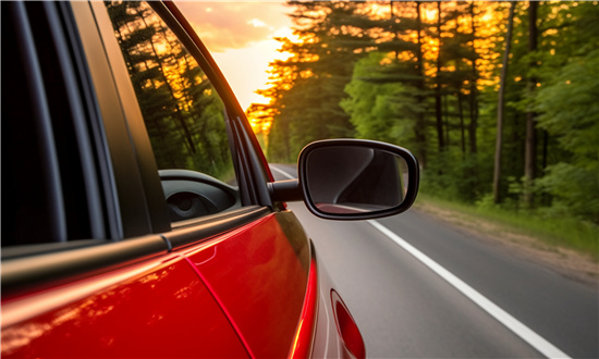 2024年中國汽車玻璃市場驅動因素、汽車玻璃主要細分市場及行業未來發展投資前景趨勢