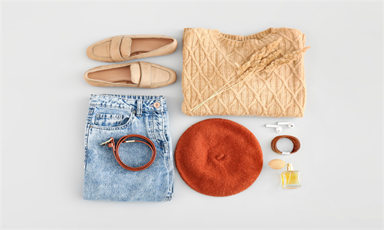 2025-2030年中國女裝行業(yè)：市場下沉與新興城市潛力釋放